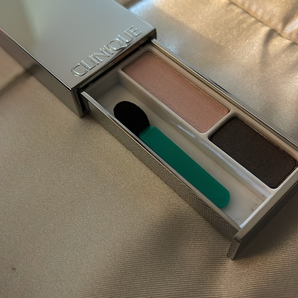 Clinique uptown downtown eyeshadow duo - Picture 1 of 5